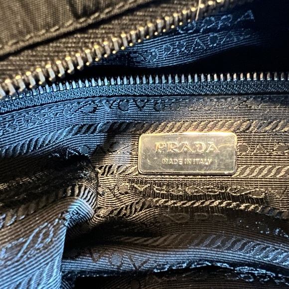 PRADA- Extra large vinyl and patent leather travel bag. - Picture 8 of 10